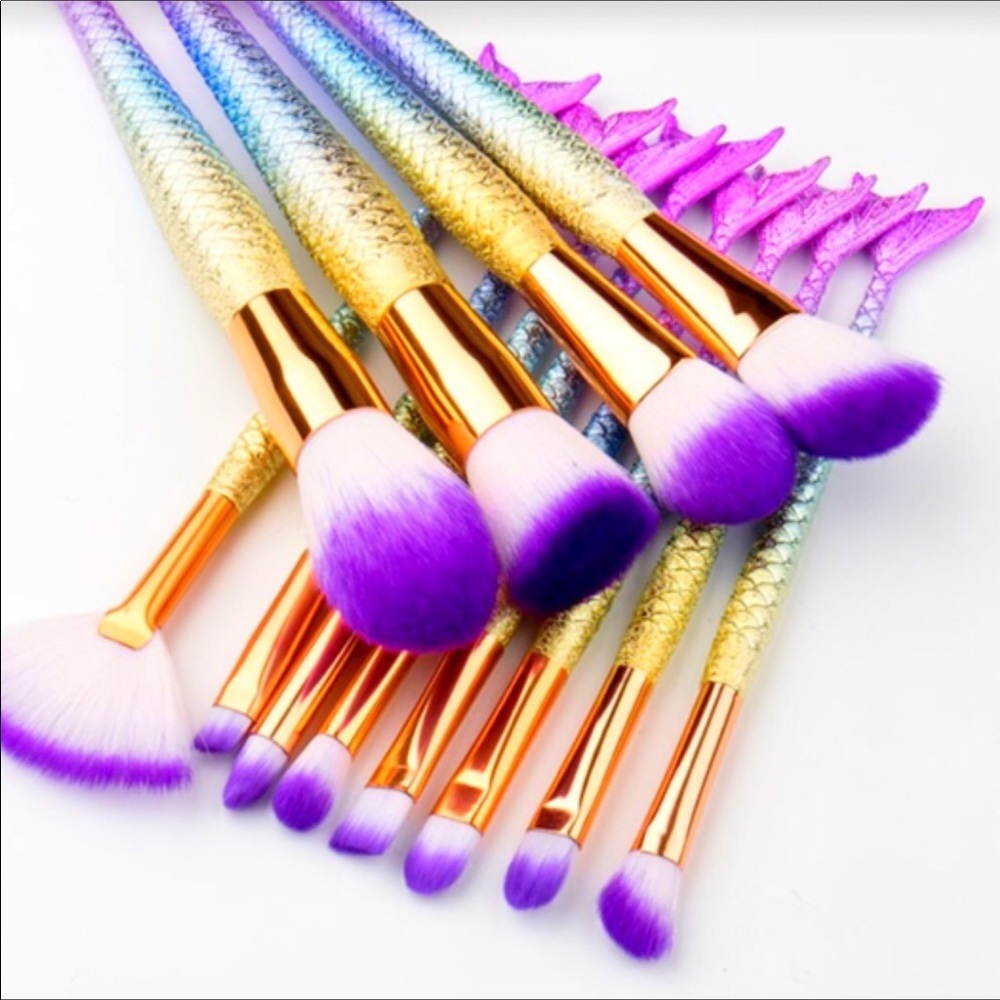 12 Piece Set Mermaid Tail Makeup Brushes